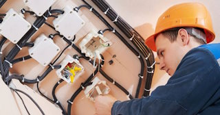 Электромонтаж под ключ от 575 руб в Ишимбае - ЭлектроШмб